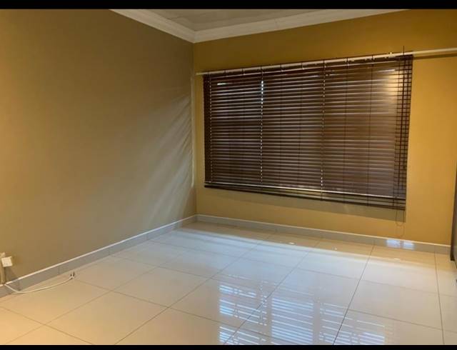 3 bed property to rent in SILVERTON